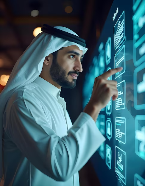 مختص تقني يتفاعل مع واجهة رقمية